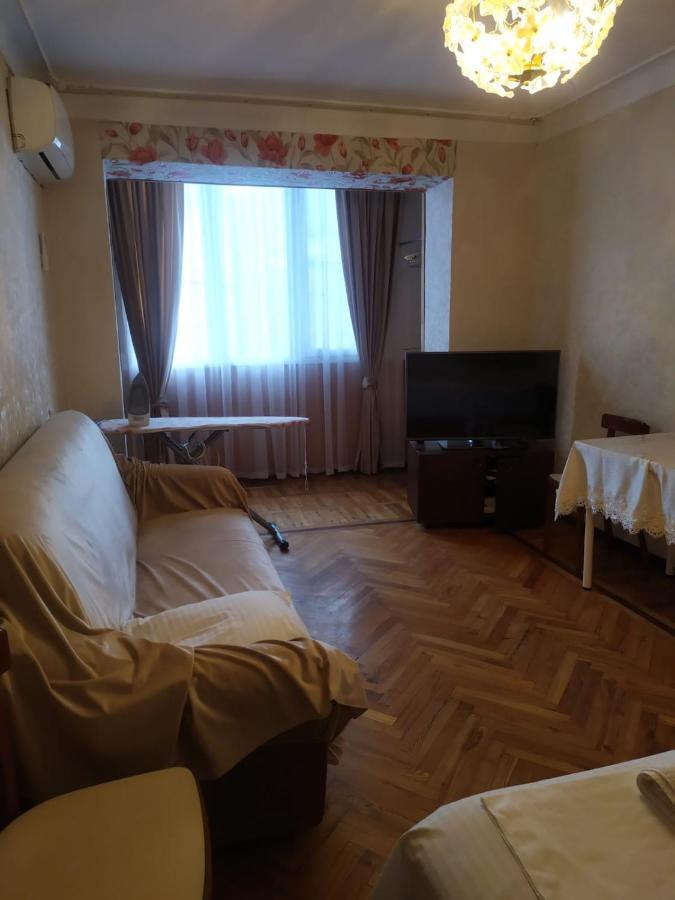 Апартаменти Квартира в Гаграх Екстер'єр фото